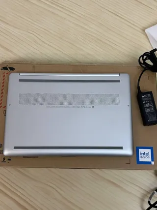 Portátil HP 15s FD0025NS 256GB Intel Celeron N4120