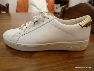 Zapatillas Michael Kors Blancas y Doradas Talla 38