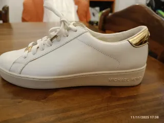 Zapatillas Michael Kors Blancas y Doradas Talla 38