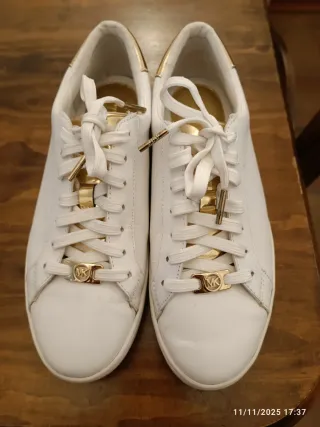 Zapatillas Michael Kors Blancas y Doradas Talla 38