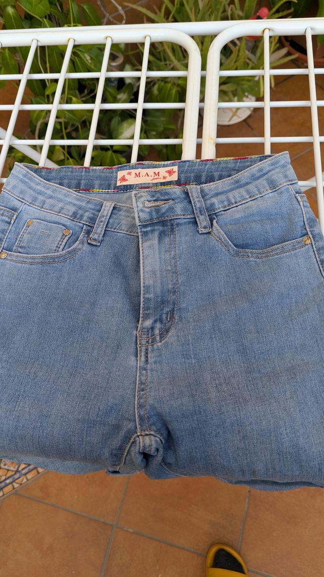 Pantalón vaquero elástico M.A.M