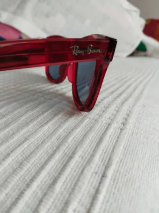 Gafas de sol Ray-Ban Rojas translúcida