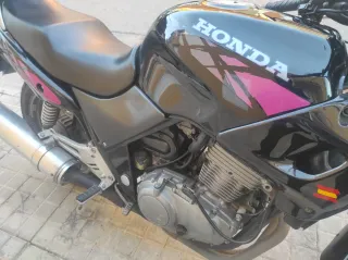 Honda CB 500 Negra con Baúl y cúpula