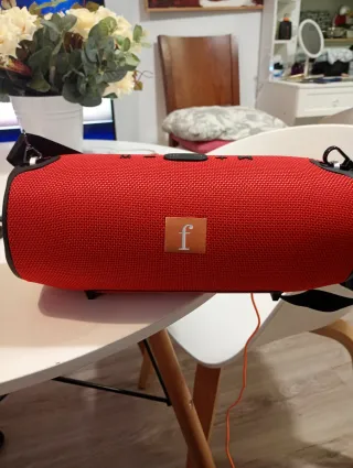 Altavoz Portátil XERTMT Bluetooth USB Aux