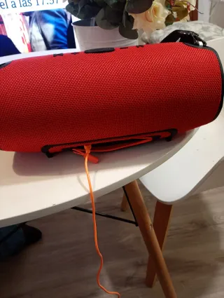 Altavoz Portátil XERTMT Bluetooth USB Aux