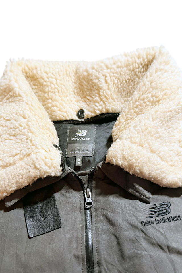 Chaqueta New Balance Talla M Gris Borreguito