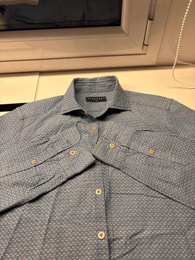 Camisa Scalpers azul con microestampado Talla 38