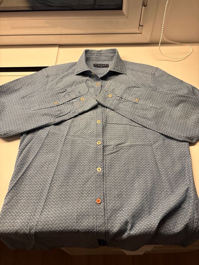 Camisa Scalpers azul con microestampado Talla 38