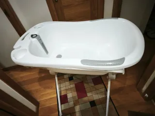 Bañera para bebé con soporte