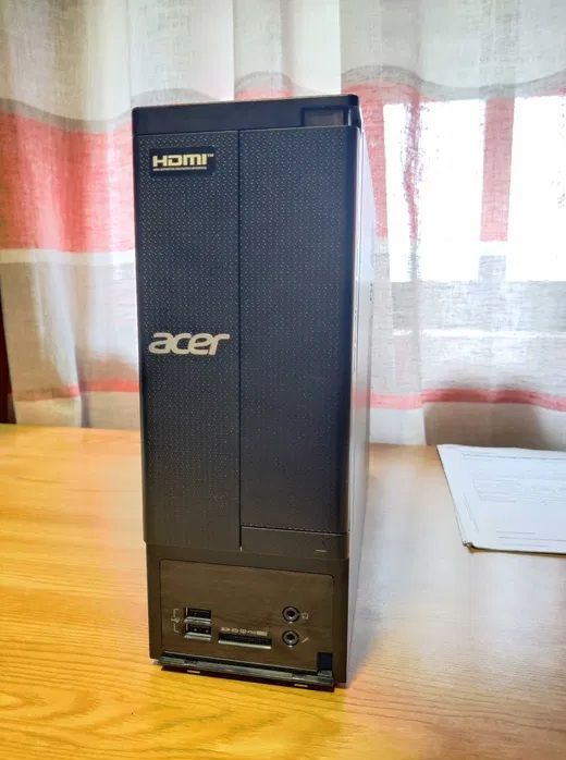 Computador Acer ITX Preto