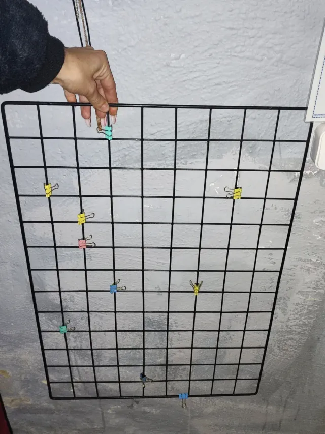 Appendiabiti da parete in metallo nero