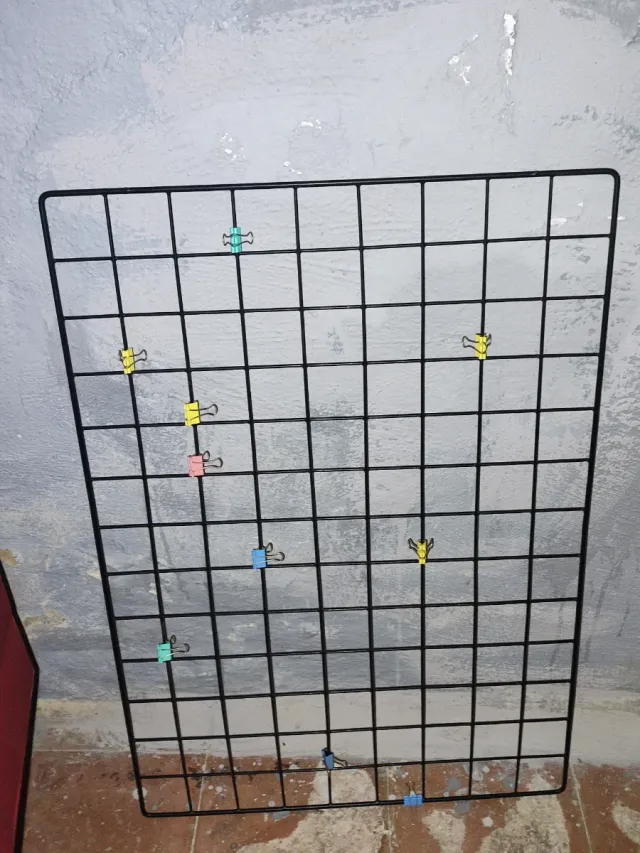 Appendiabiti da parete in metallo nero