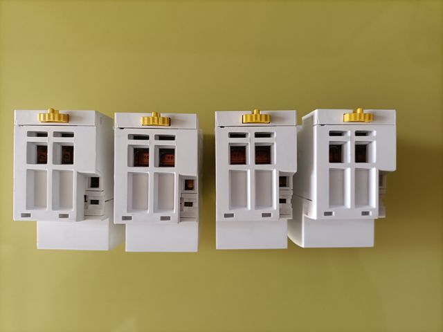 4 Contactores Schneider ICT 40A 250V NA