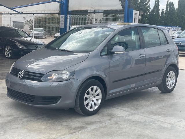 Volkswagen Golf Plus 2012