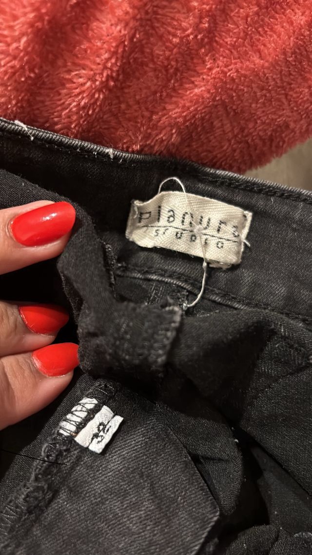 Vaqueros acampanados grises