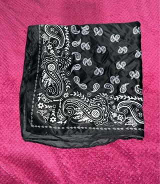 Bandana Paisley Nera e Bianca