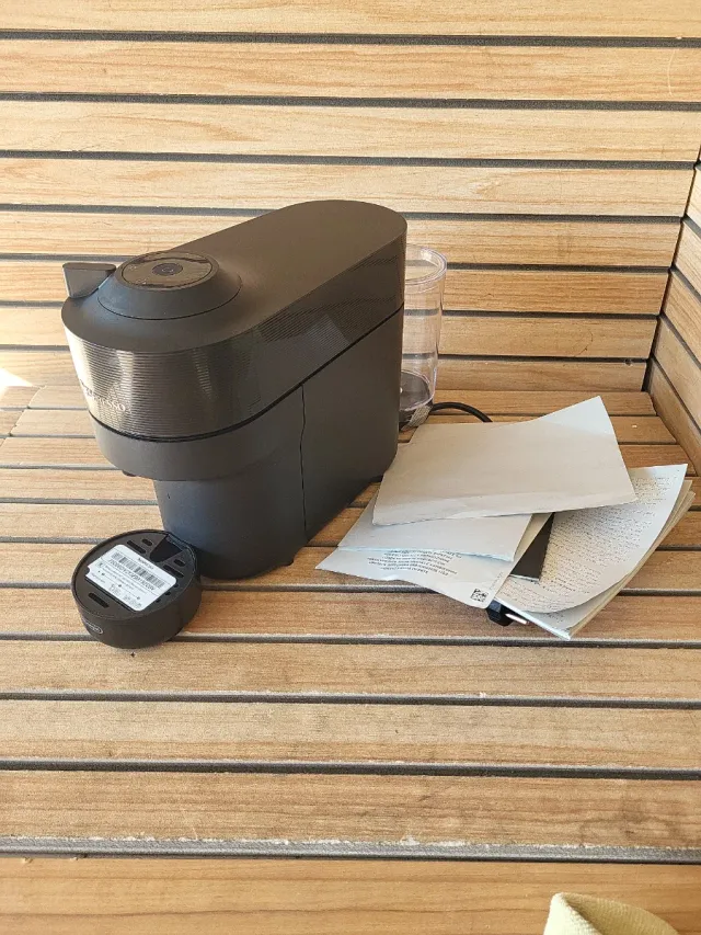 Cafetera Nespresso De'Longhi Vertuo Pop