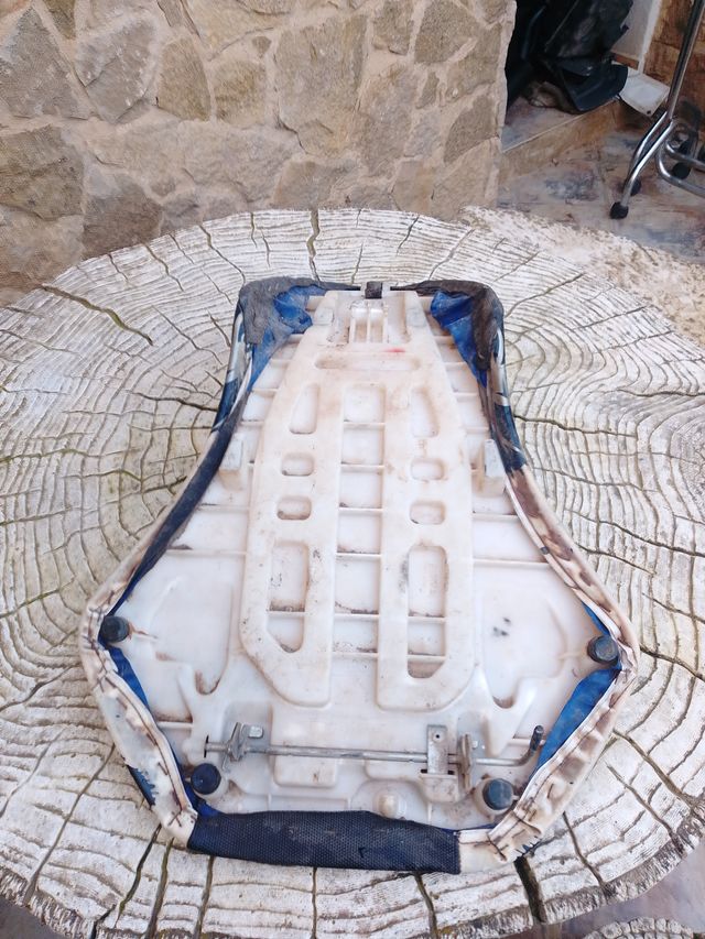 Sillín Suzuki LTZ 400