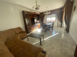 PARTICULAR Casa en Berja sobre local con terraza