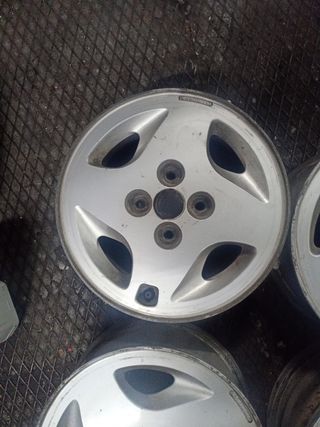 4 Llantas Uno Turbo II 13