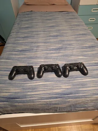 3 Controller PS4 Neri malfuzionanti
