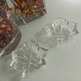 2 JARRONES decorativos. Cristal.