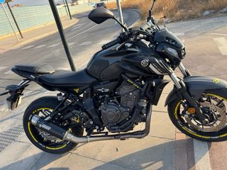 Yamaha MT-07 Negra