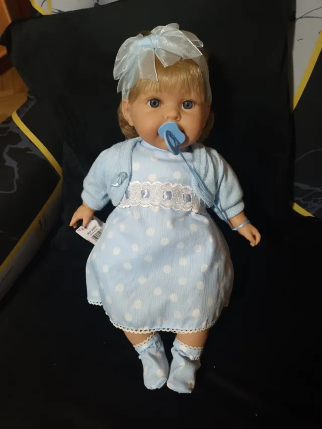 Muñeca llorona dice papá y mamá