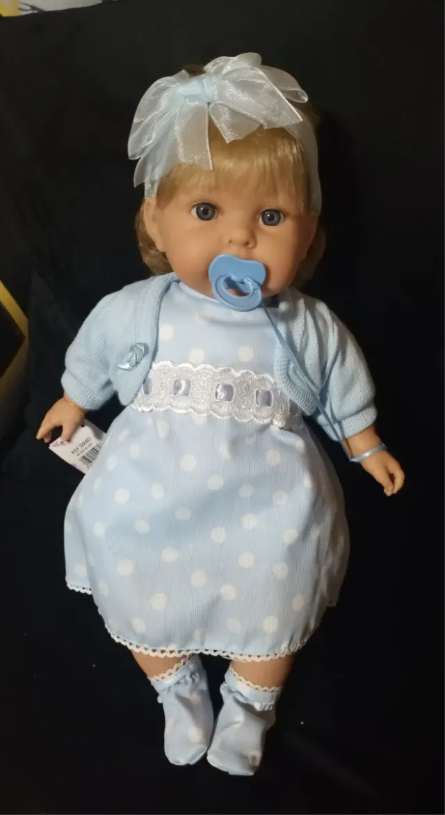 Muñeca llorona dice papá y mamá