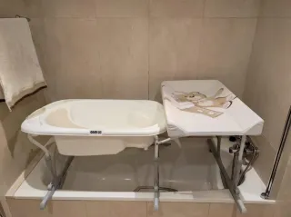 Bañera y cambiador para bebé