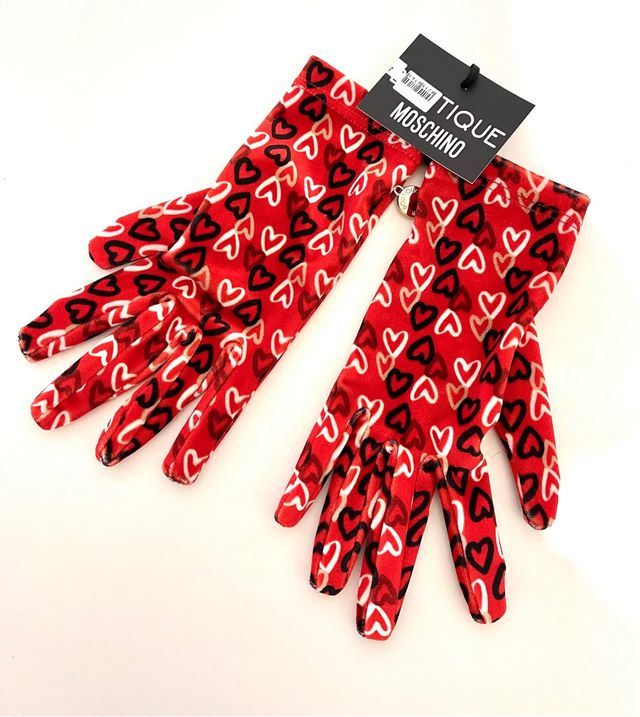 Guantes Moschino