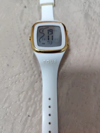 Reloj Tous Digital Blanco y Dorado