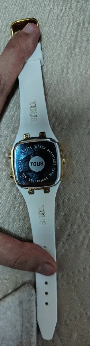 Reloj Tous Digital Blanco y Dorado