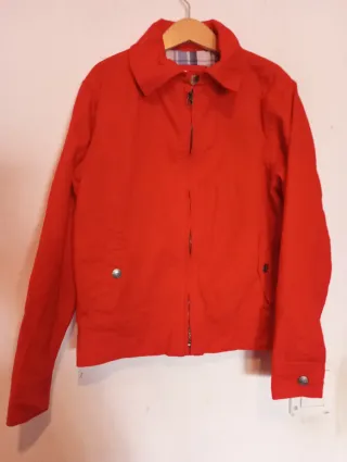 Chaqueta roja niña entre 10 y 11 años