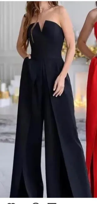 Mono negro elegante sin tirantes