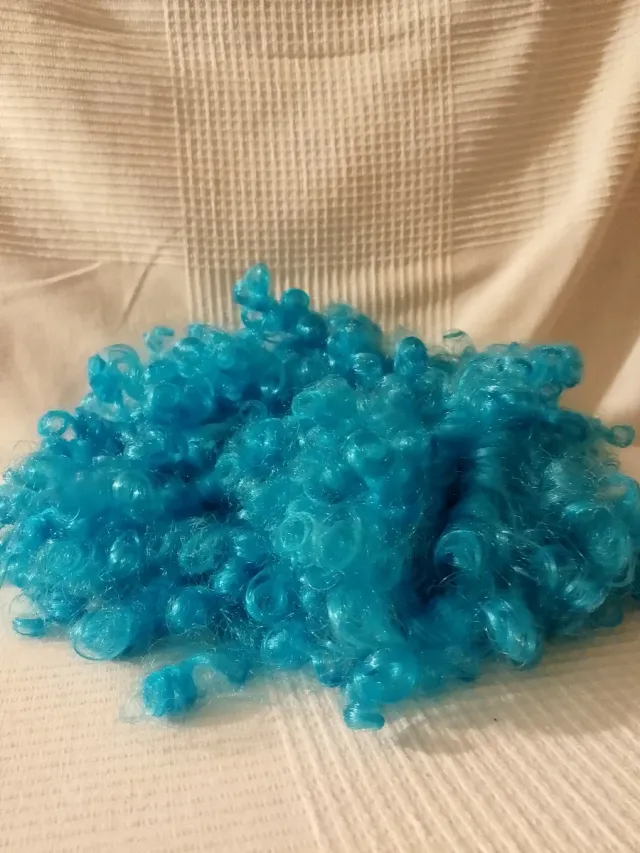 Lote pelucas y gorros disfraz