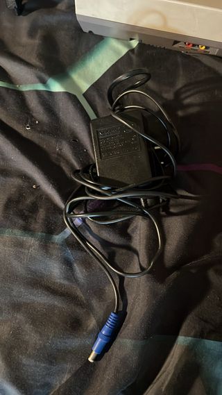 Consola Nintendo NES + 5 Juegos Clásicos