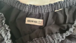 Falda corta volantes gris Brownie