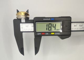 Anillo de oro combinado de 18k, 1.94 g, T-18.