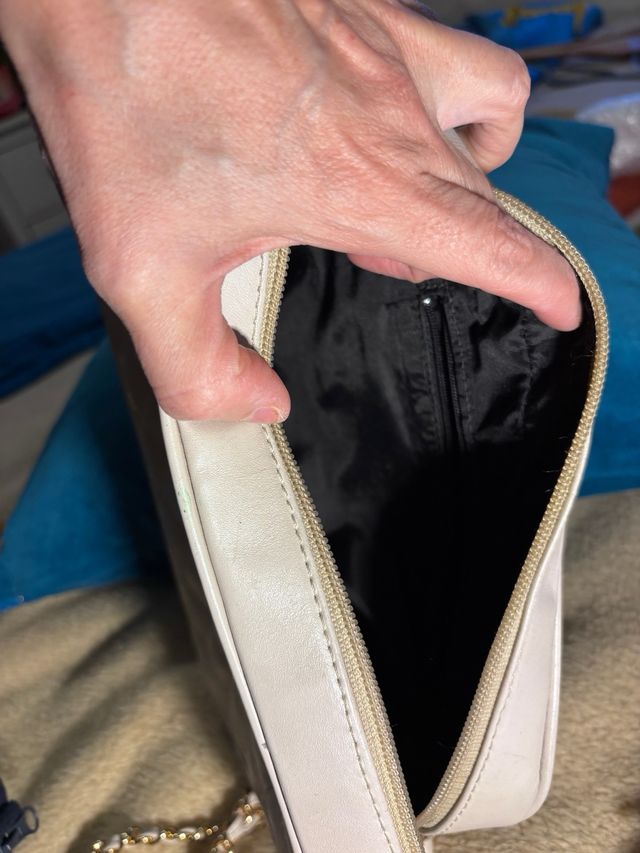 Bolso piel crema HG Guitart