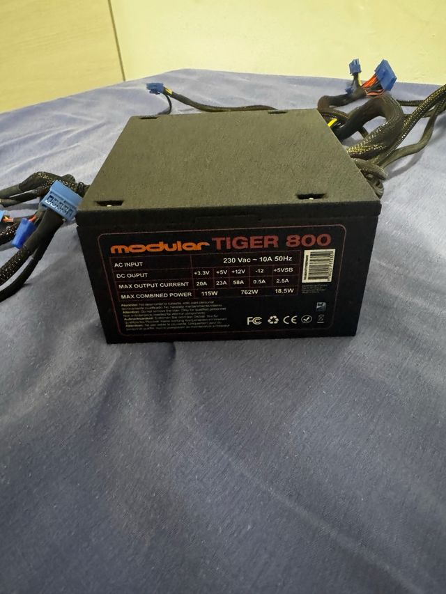 Fuente de Alimentación Modular Tiger 800W
