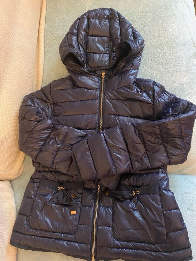 Cazadora niña azul marino con capucha