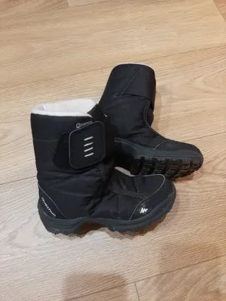 Botas niño Quechua waterproof negras talla EU 29