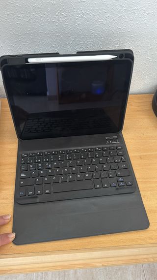 iPad Air M2 11 6ª Gen + funda con teclado y lapizl