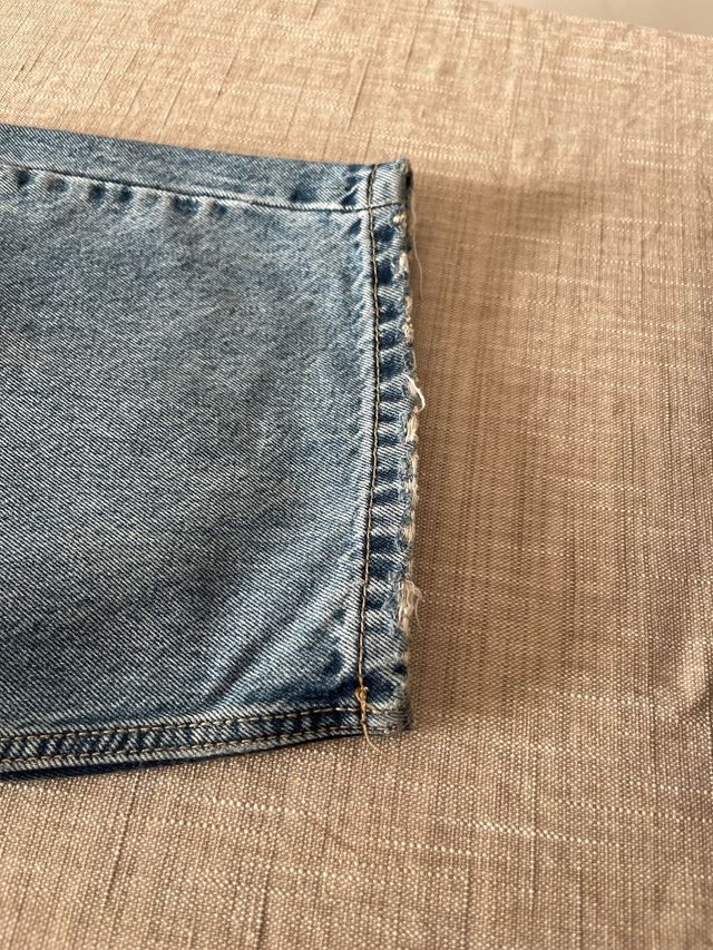 Pantalón vaquero Bershka azul desgastado