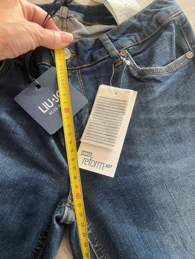 Pantalón vaquero Bershka azul desgastado