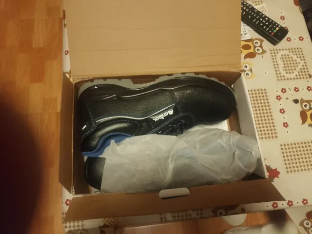 Botas de trabajo Anibal negras y azules