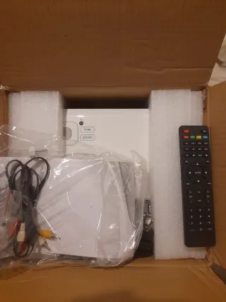 Proyector LED Excelvan.nuevo abierto para fotos