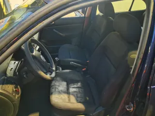 Volkswagen Golf 2000