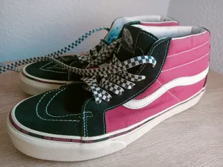Zapatillas Vans Sk8-Hi Negras y Fucsia Talla 43